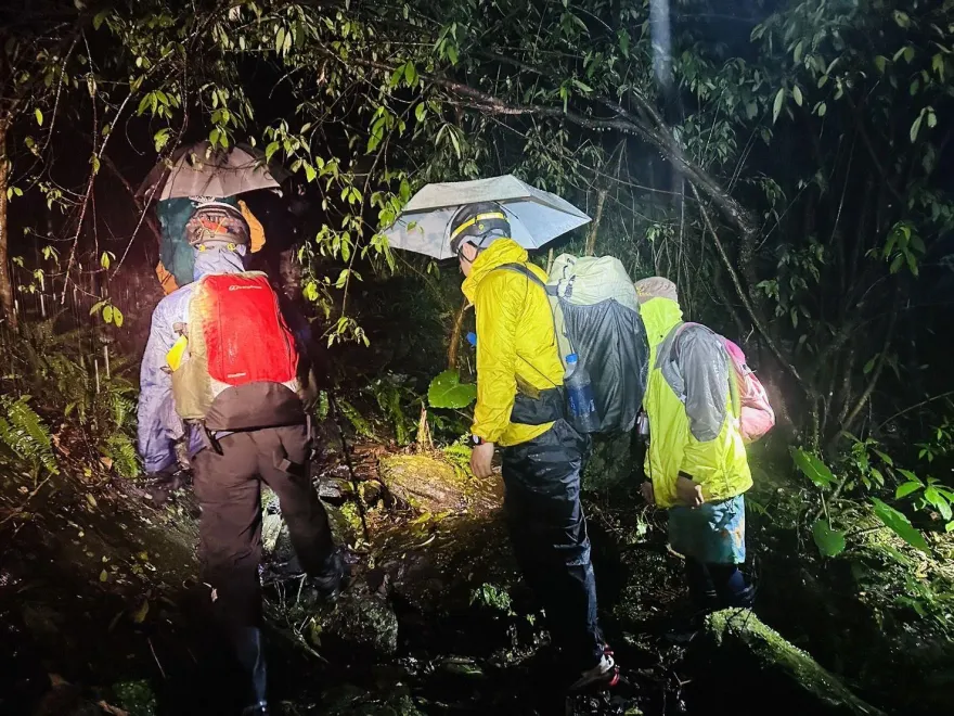 找到人了！登山男古魯林道「脫隊找手機失聯3天」　今平安獲救