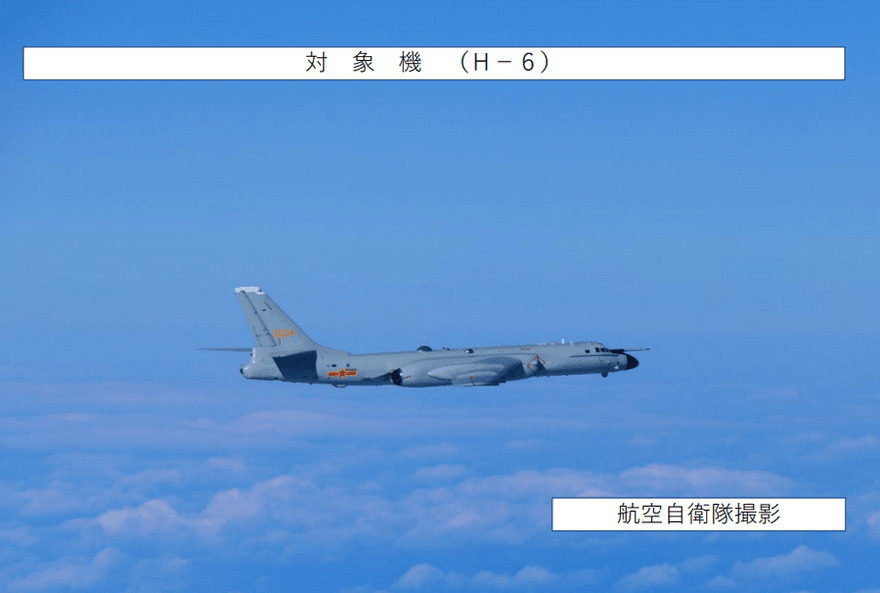 解放軍22機艦擾台9機越中線　未見無人機出沒