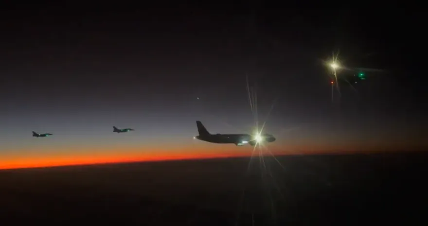 賴總統訪南太3友邦返國　空軍4架F-16V執行專機護航任務