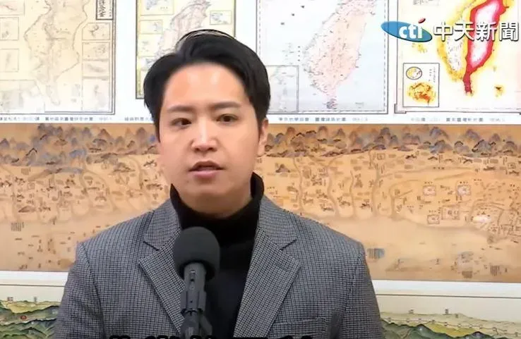 又冒出「台大小兒醫」指控耍官威！羅廷瑋火速再回應
