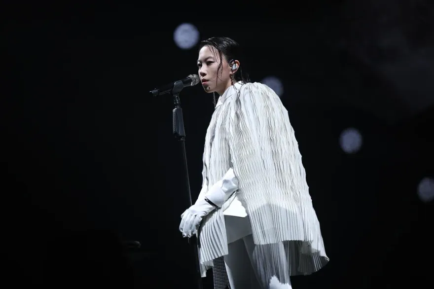 王菲現身演唱會全場驚！竇靖童出道首巡演宣布來台