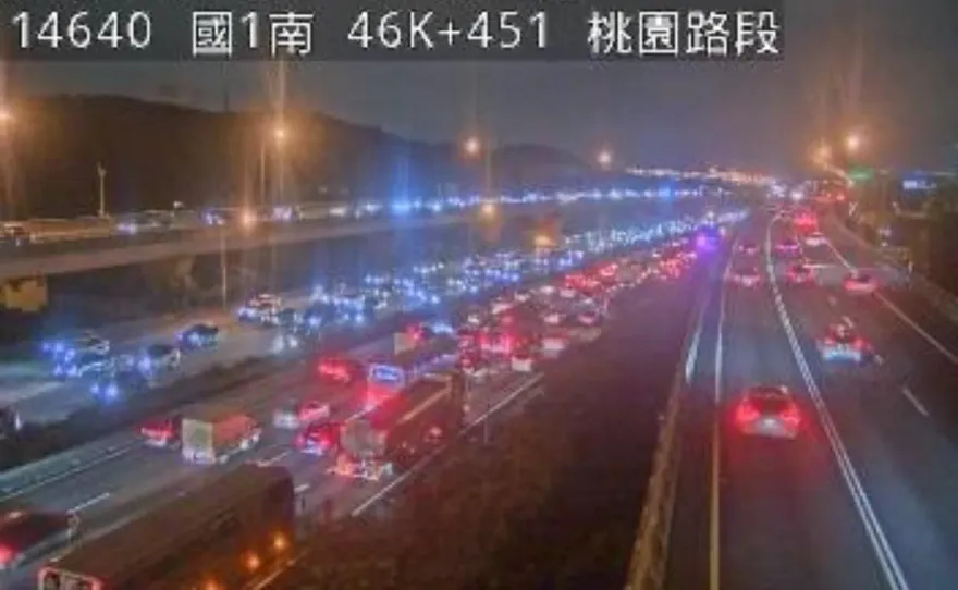 紫爆！國1桃園段2車追撞回堵6公里　車速剩17
