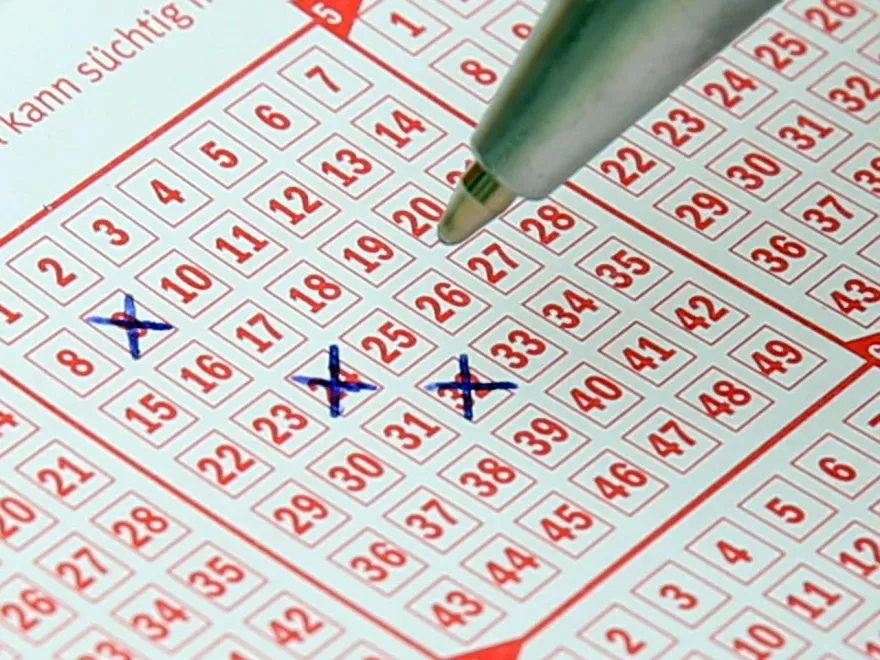 中千萬彩券遭冒領　他打5年官司頭髮全白：沒中獎日子過更好