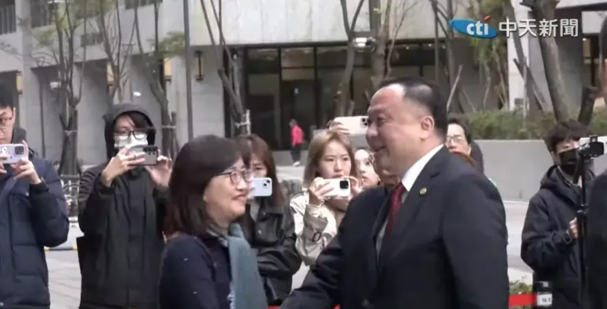 上海主團首站參訪廣慈社宅　華源：來學習一下