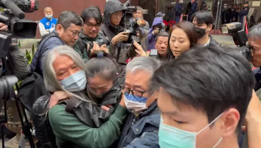 遭爆疑有雙重國籍？應曉薇發聲明回應：沒有第二本護照