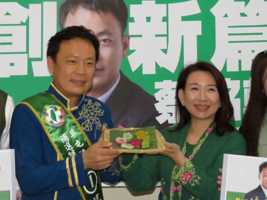 拚草屯鎮長補選　蔡銘軒拋4政見找新住民相挺