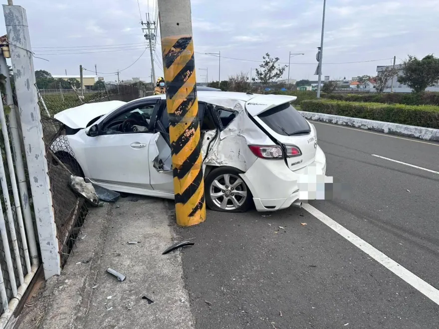 彰化埔心道路驚魂！3車猛烈追撞、翻覆　1人送醫