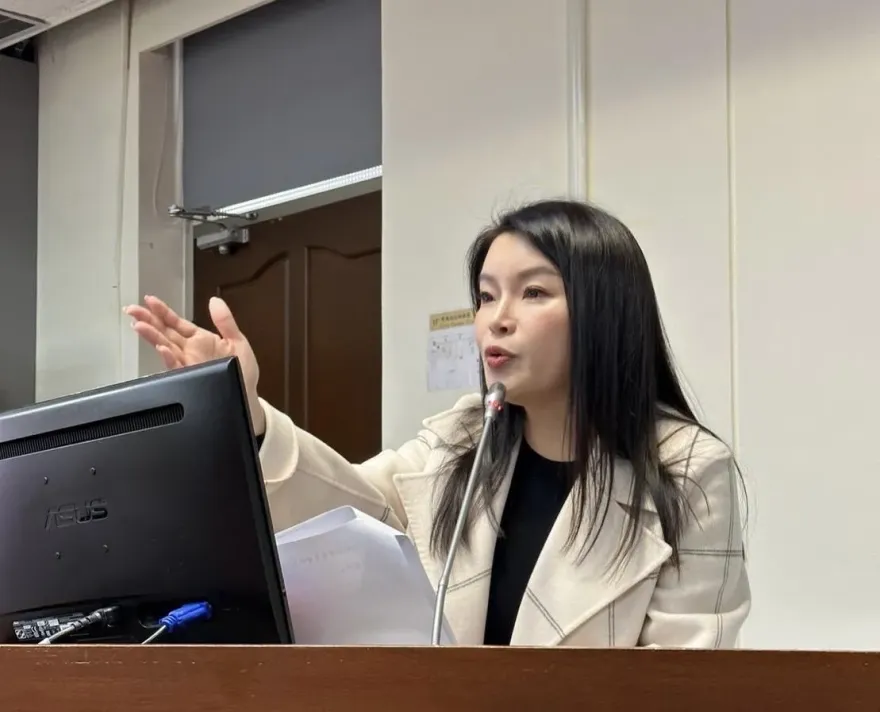 張嘉郡憂台智電恐拖累中鋼股民員工 　經長郭智輝掛保證不虧損