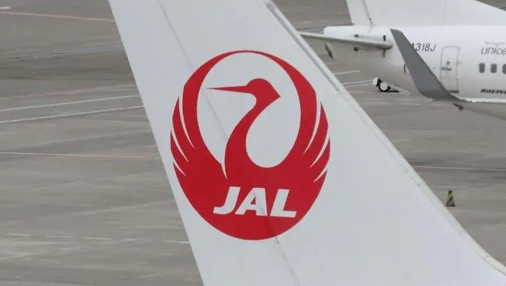 日航波音客機羽田機場驚傳爆胎　機上60人全數平安