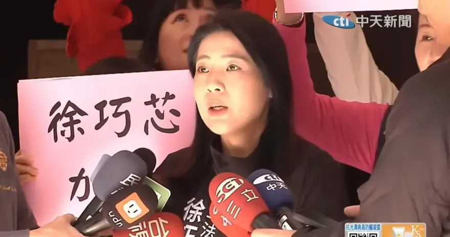 嗆林秉文發不自殺聲明　徐巧芯曝新年春聯發送時間、地點