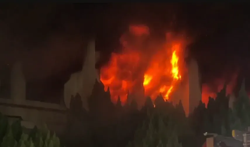 苗栗科技公司晚間爆火警！實驗室惡火狂燒　幸無人傷亡