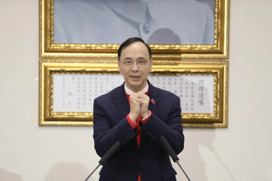 民眾黨第二任黨主席出爐　朱立倫祝：黨務一切順利