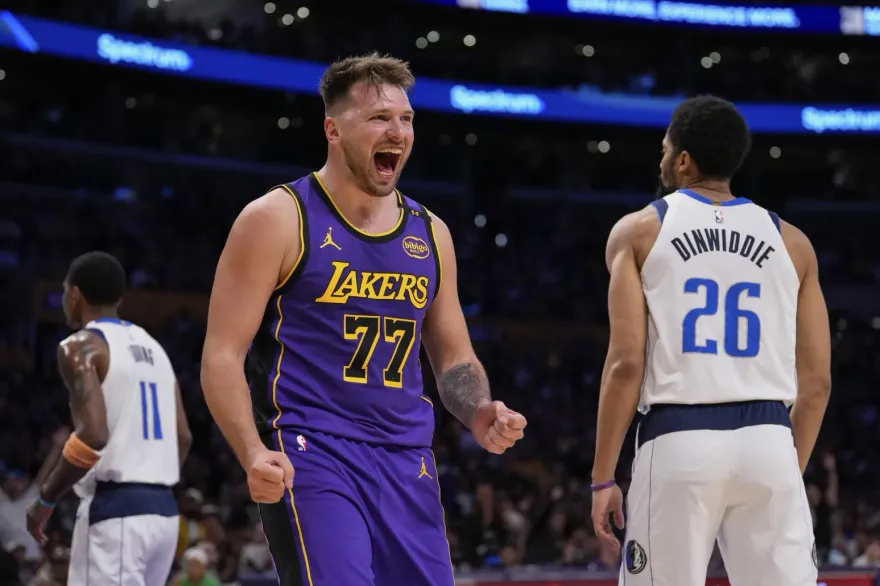 交易我就暴打你！東契奇大三元率湖人退獨行俠　奪三連勝