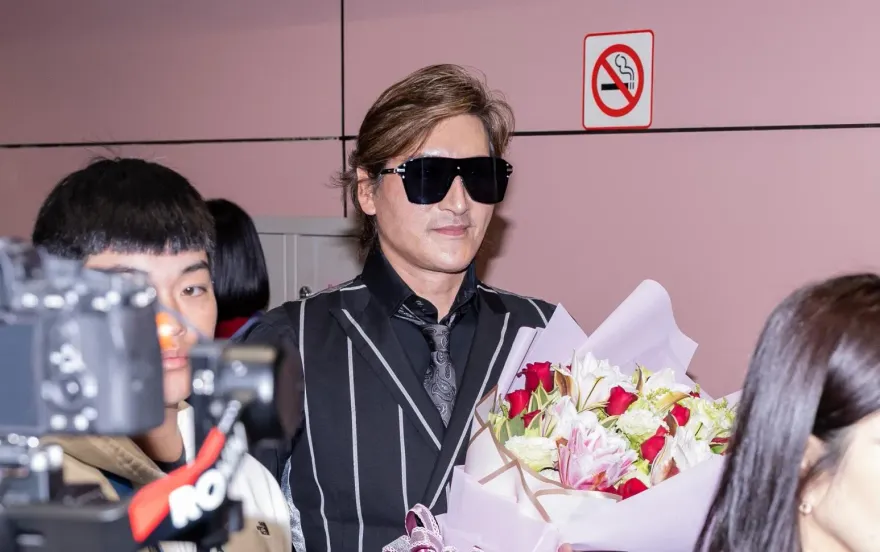火腿監督新庄剛志來台了！放話要買15盒「孫易磊送的餅乾」