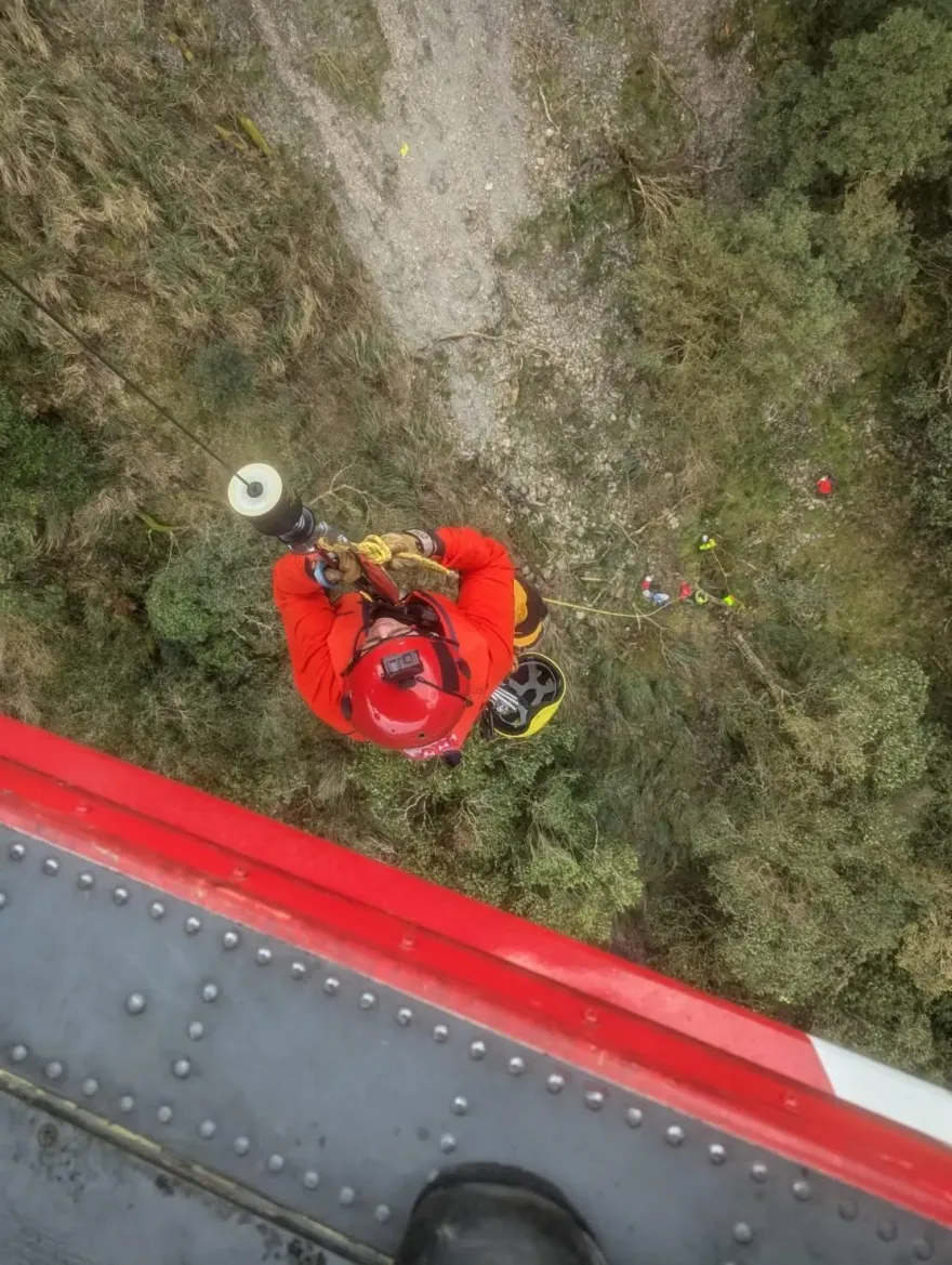 救到人了！宜大登山社爬古魯林道　男大生墜谷腦震盪