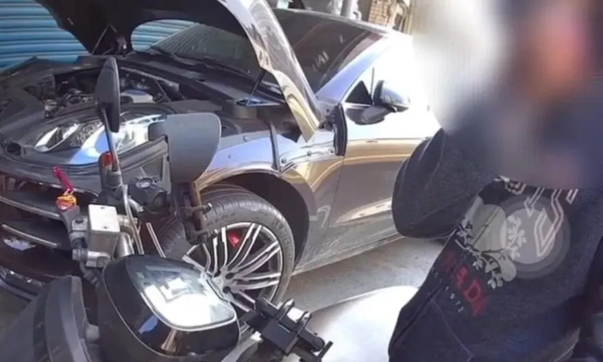 影/騎車違規脫口罩被一眼識破　通緝男被搜出大量毒品