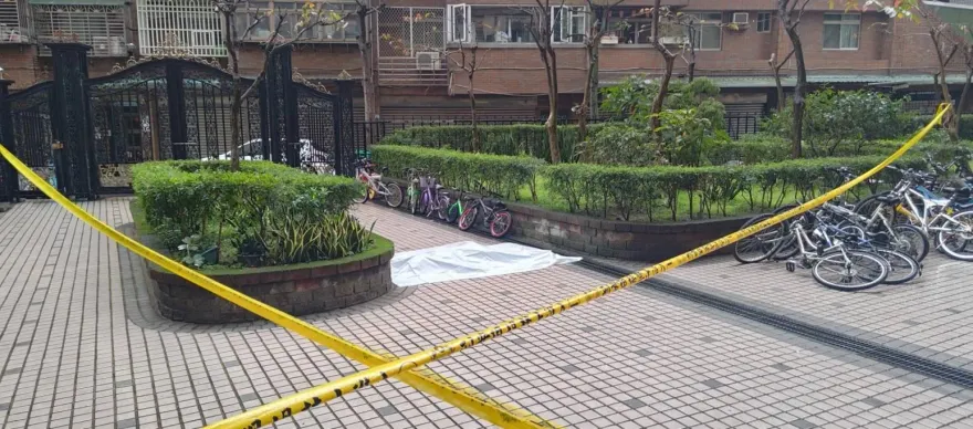 疑遭職場霸凌　蘆洲52歲男清潔員自家墜樓亡