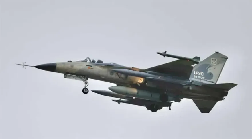 經國戰機「空射雄三」起飛畫面被目擊！今升空測試