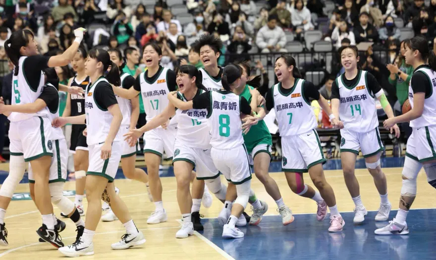 第4節擊退淡商！陽明女籃逆轉勝　連3年奪HBL季軍