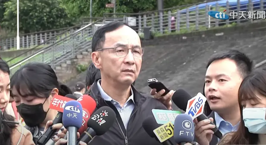 鍾小平指控林家興透過「政客爽」攻擊他？朱立倫說話了