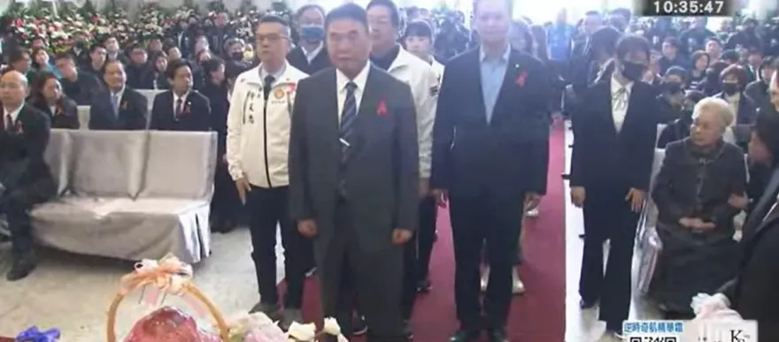 柯爸告別式/苗栗縣長鍾東錦致哀　相信柯文哲清白