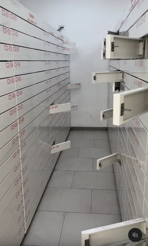 影/買蝦皮全分開寄！智取領貨「連彈73櫃」　畫面太壯觀
