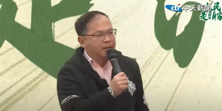 王義川宣講狂言罷免「全部台中藍委」！PTT鄉民噓爆：亡黨必川