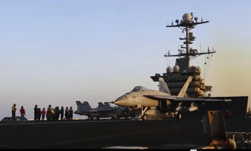 沒在怕！葉門叛軍報復空襲　48小時內三度攻擊美軍航母