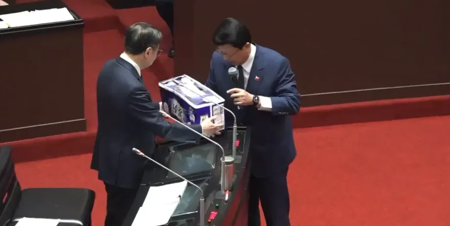 質詢卓榮泰豪送5箱衛生紙　謝龍介酸爆：災民說你很慘