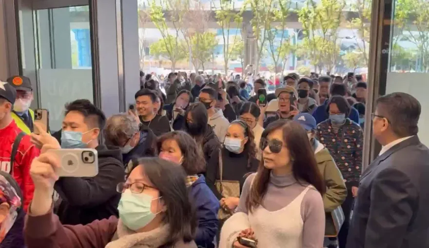 LaLaport今開幕估單日3萬人踩點　南港警方加強交管疏導