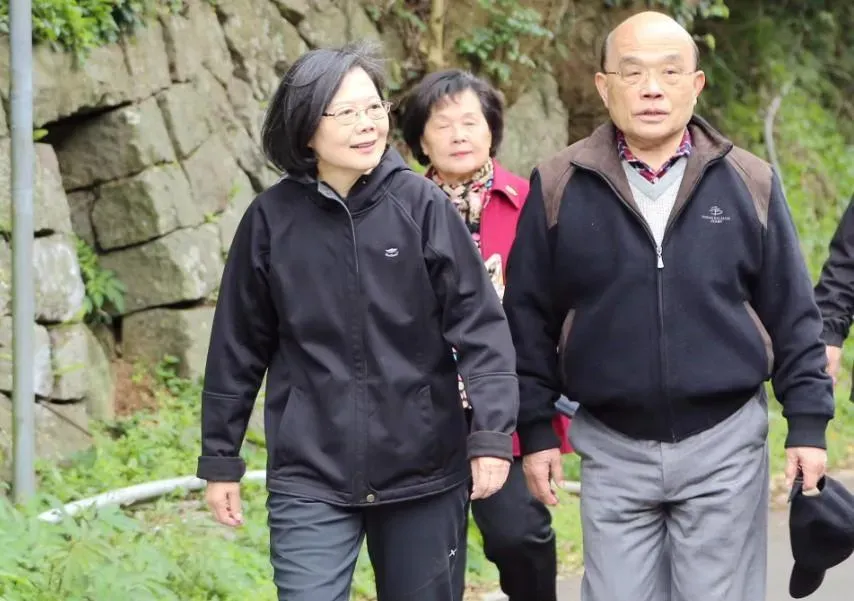 前扁辦主任爆賴清德遇「反撲力量」　蔡蘇爬山是重大警訊