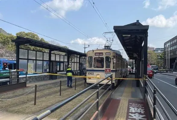 疑煞車失靈！日熊本市路面電車驚傳追撞事故　7人受傷送醫