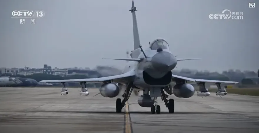影/陸圍台軍演畫面曝！央視：數十架戰機「破限進逼」台島