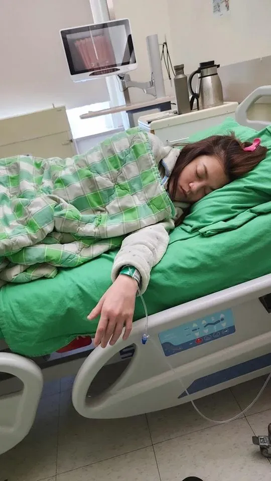 葉欣眉認「直腸長腫瘤」急開刀　PO病榻照報平安
