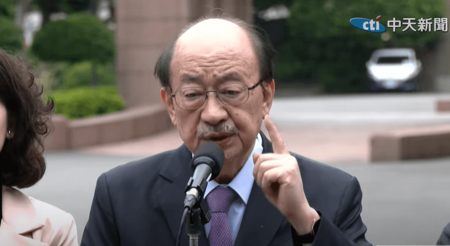 青鳥喊罷免「不適任」藍委　粉專揪柯建銘2評鑑數據掛零打臉