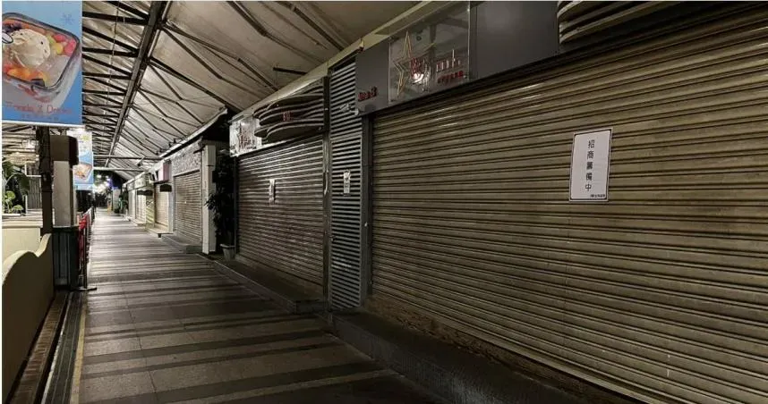 空無一人！新北「碧潭商店街」倒整排　在地人曝原因
