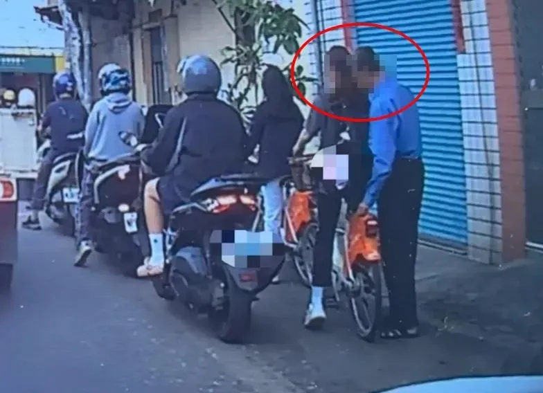 影/高雄怪阿伯「偷聞妹子頭髮」！她路邊大哭：有陰影