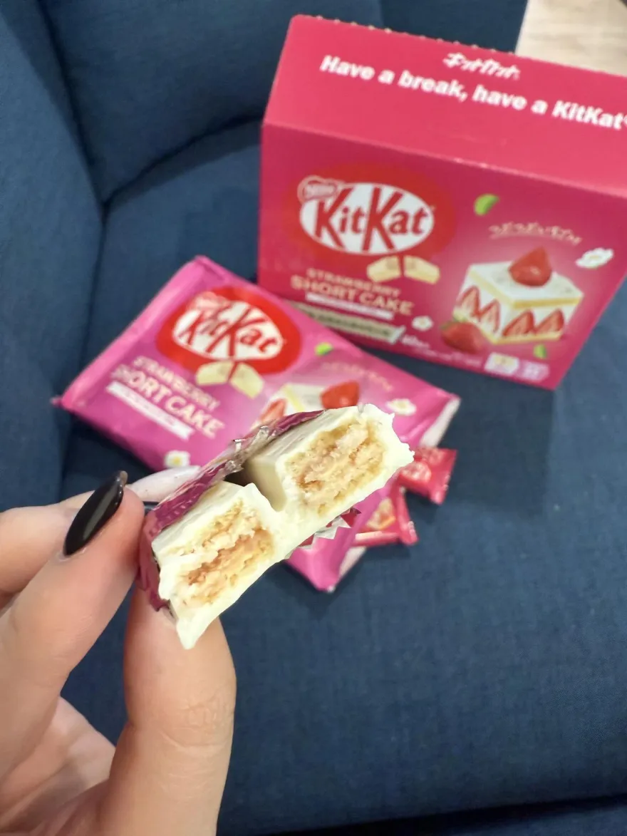 草莓控快衝！狂吃Costco熱賣零食　網友：教練對不起！