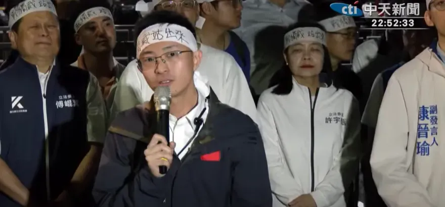 嗆綠營是「台灣的敵人」！侯漢廷喊：不想死就下架民進黨