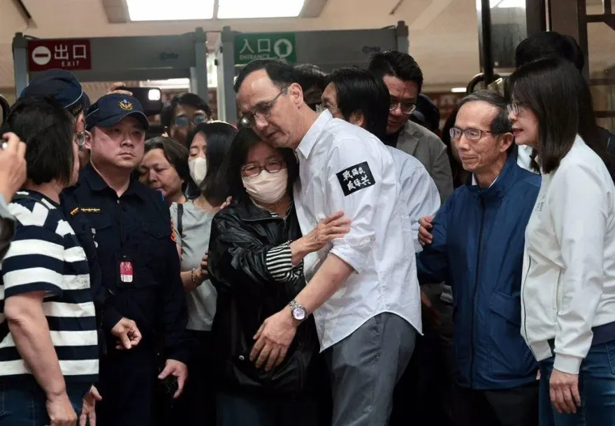 黃呂錦茹無保請回　裁定書曝北檢毫無事證也想押人