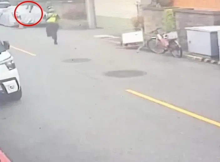 影/逃逸移工預告「我要跑」　棄車襲警還上演跑酷特技