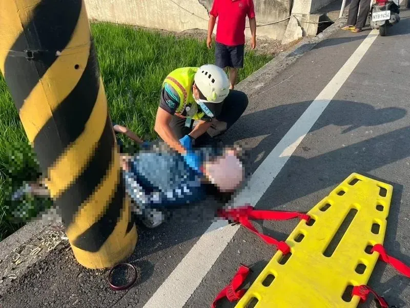 彰化死亡車禍！　阿姨載外甥女高速撞電桿「1死1命危」