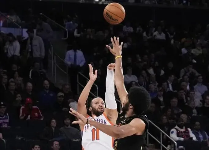 NBA/尼克後衛布朗森擊敗約基奇　獲年度關鍵球員獎