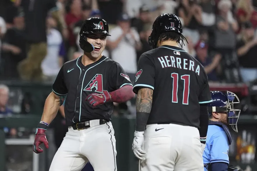 MLB/雙響砲太狂！台美混血球星卡洛爾炸裂　獨居國聯全壘打王