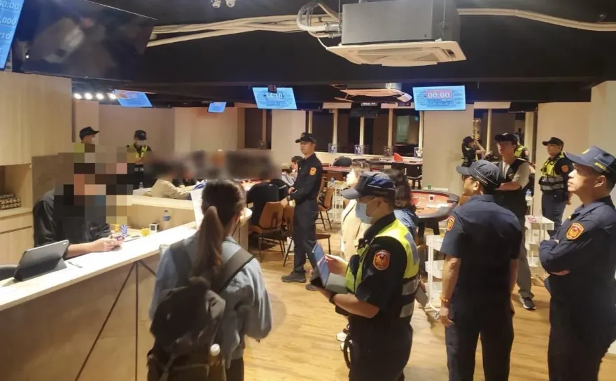 影/德州撲克協會掛羊頭賣狗肉　中正一警會同市府聯合稽查