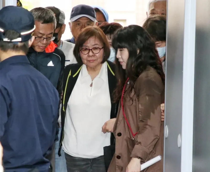 影/民進黨為何敢426前夕羈押黃呂錦茹？謝寒冰曝內幕「看國民黨沒有」