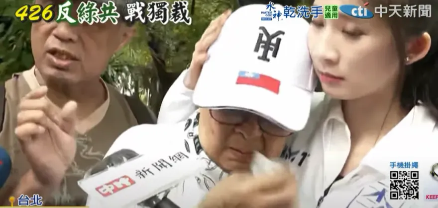 85歲「罷捷阿嬤」也上凱道！心疼徐尚賢被羈押突落淚