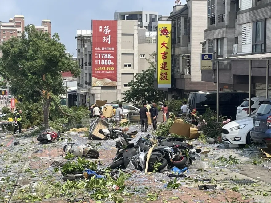 影/台中向上路「22車大追撞」11傷　3人進加護病房