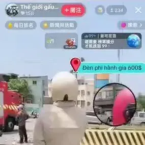 獨/台中向上路「22車追撞」　移工嫩妹搶開直播賺斗內