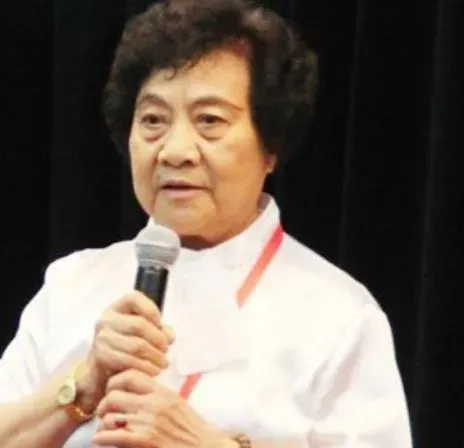 曾獲周恩來「欽點」…陸首位女副總理吳桂賢病逝　出身棉紡女工